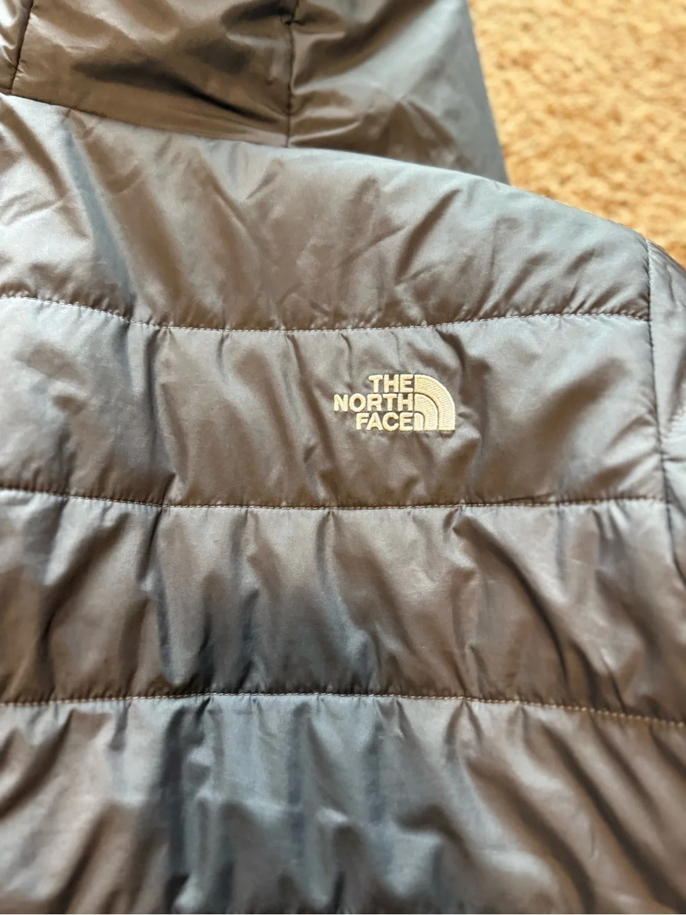 The North Face Girls Hooded Puffer Coat in Charcoal Gray